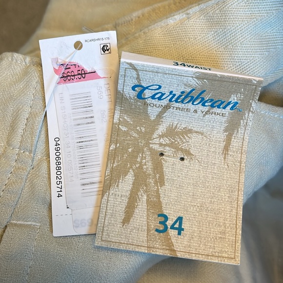 Caribbean Cream Cargo Shorts with Relaxed Fit and Textured Fabric - Picture 10 of 10